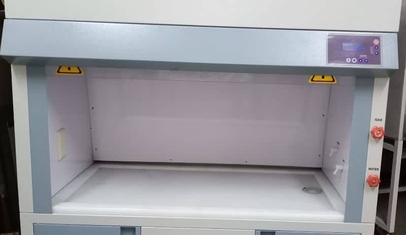 Fume hood 5