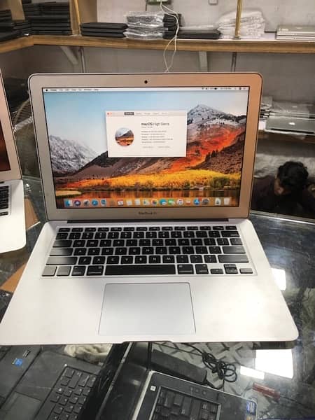 MACBOOK AIR 2015 13 inch and All kind of MacBooks available us stock N 2