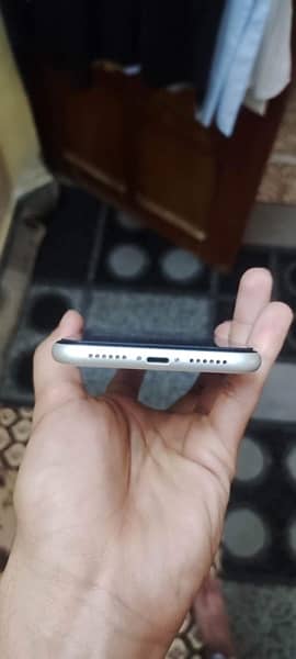 iphone xr 128gb for sell urgent 4
