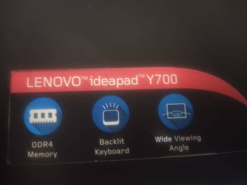 Lenovo Y700-17isk ( GAMING) 2