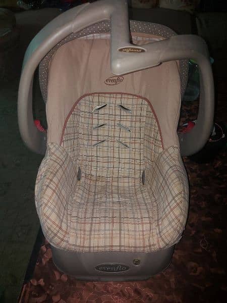 CAR SEAT /CARRY CORT/ BOUNCER 1