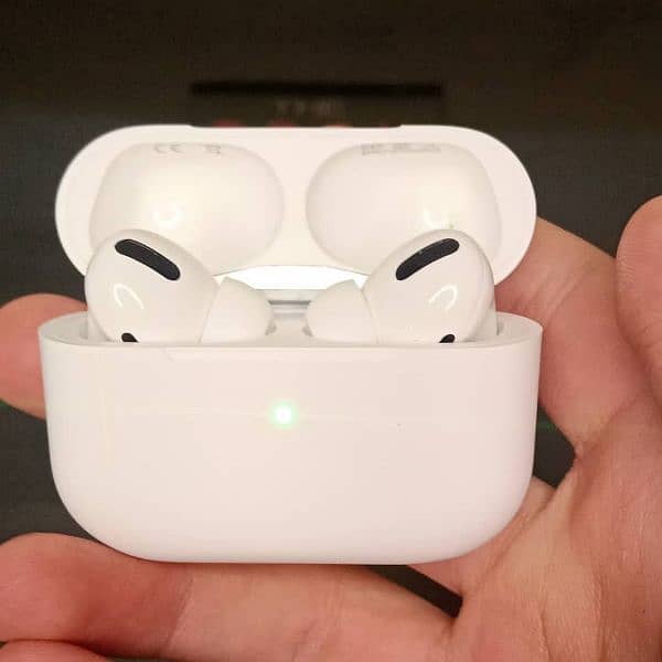 Airpods pro 3 Third generation. 1