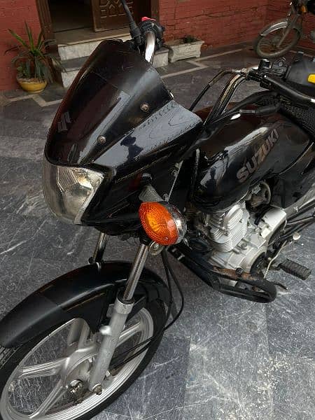 Suzuki 2018 good condition 8