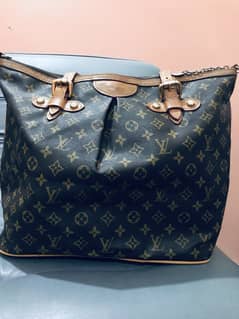 Luis Vuitton orignal handbag 100%