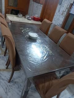 8 seats dinning table