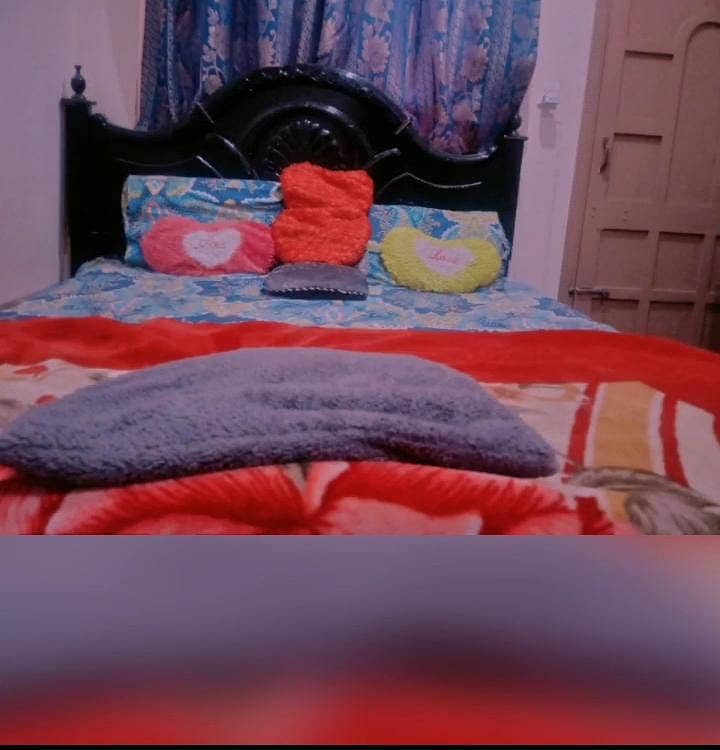Black Colour Double Bed 0
