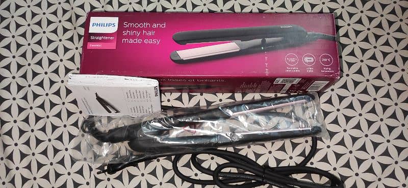 Philips Straightener (Un-used) 1