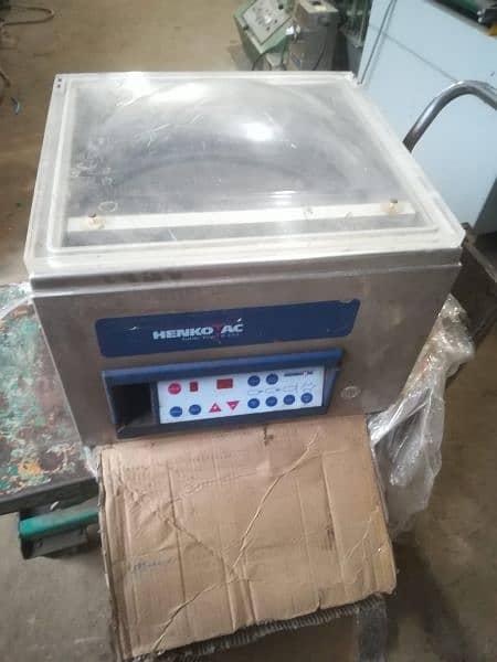 Vacuum packing machine 1