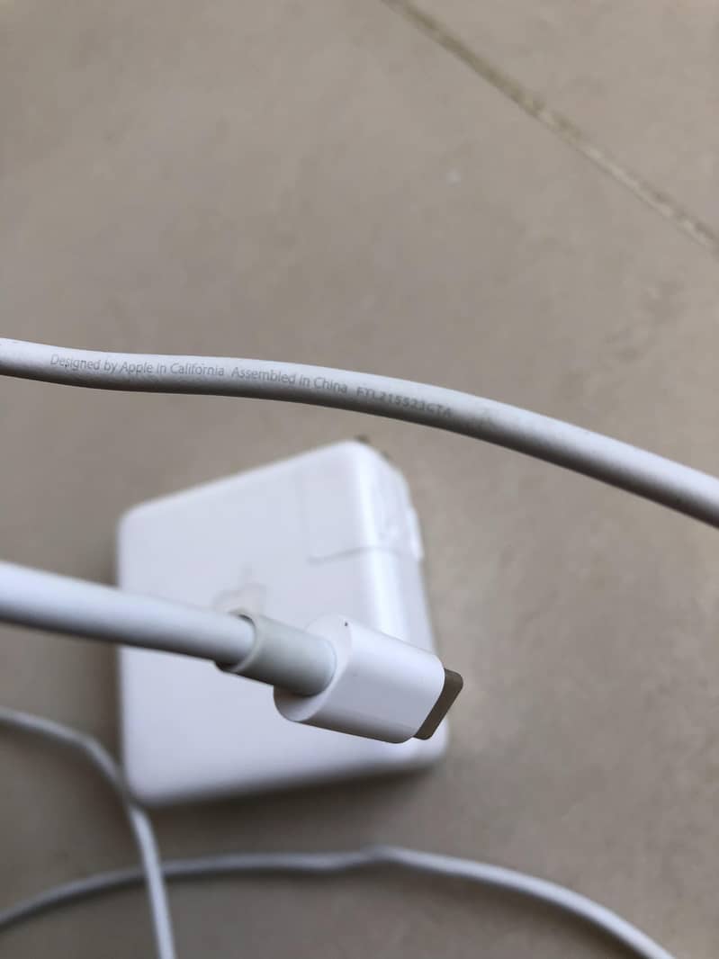 Apple 67W USB-C Power Adapter 5