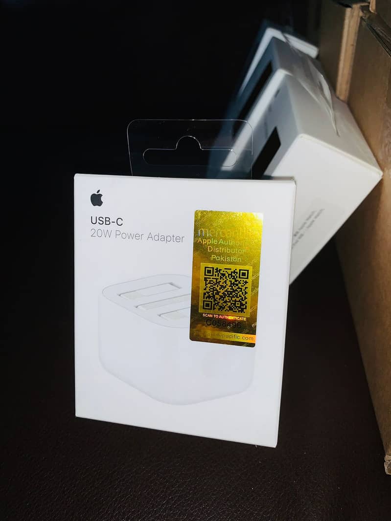 APPLE AIRPODS PRO TYPE C 2ND GENRATION BOX PACK NON ACTIVE 9