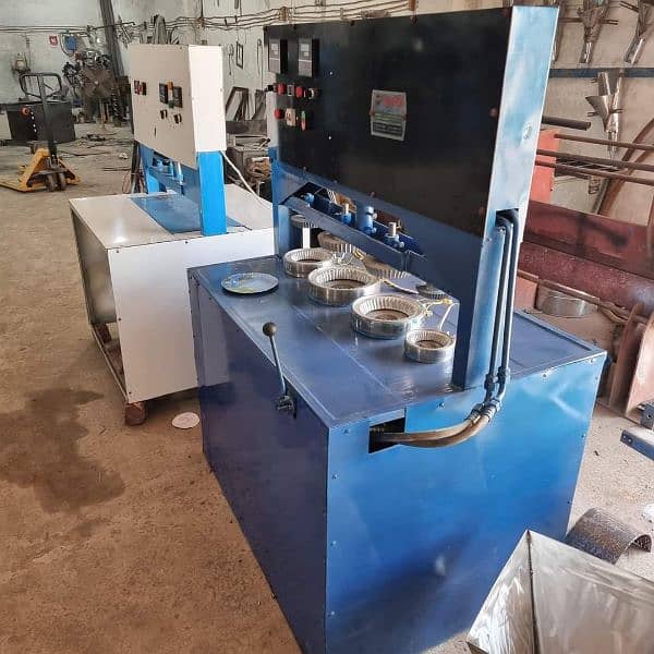 HIGH SPEED Paper Plates Making Machines with 4 Dies, Disposable Plates 1