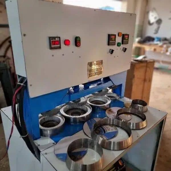 HIGH SPEED Paper Plates Making Machines with 4 Dies, Disposable Plates 6