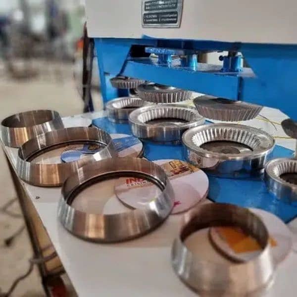 HIGH SPEED Paper Plates Making Machines with 4 Dies, Disposable Plates 7