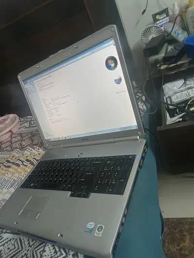 Dell laptop for Sale (Inspiron 1720) 1