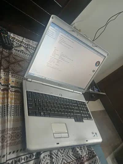 Dell laptop for Sale (Inspiron 1720) 2