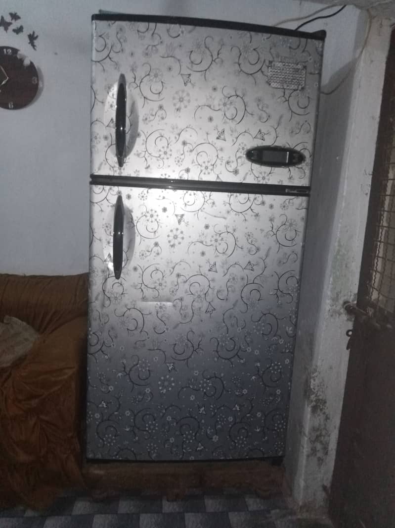 haier 20 cubic feet fridge for sell 0