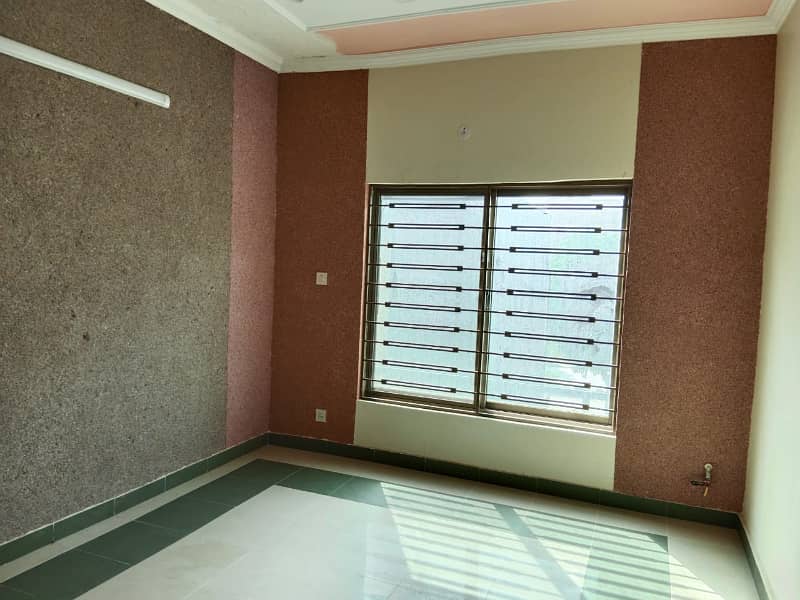 1 kanal upper portion  For Rent in Gulraiz phase 3 1