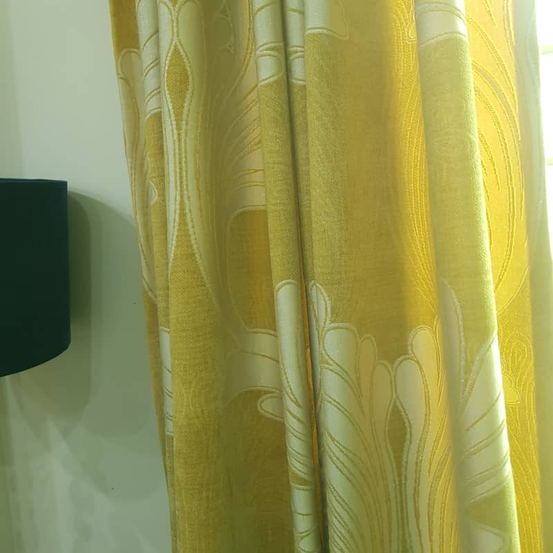 different curtains 0