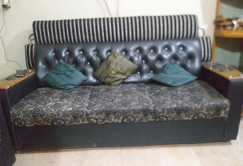 BEST QUALITY 5 SEATER SOFA SET ONLY RUPEES 24000. 0