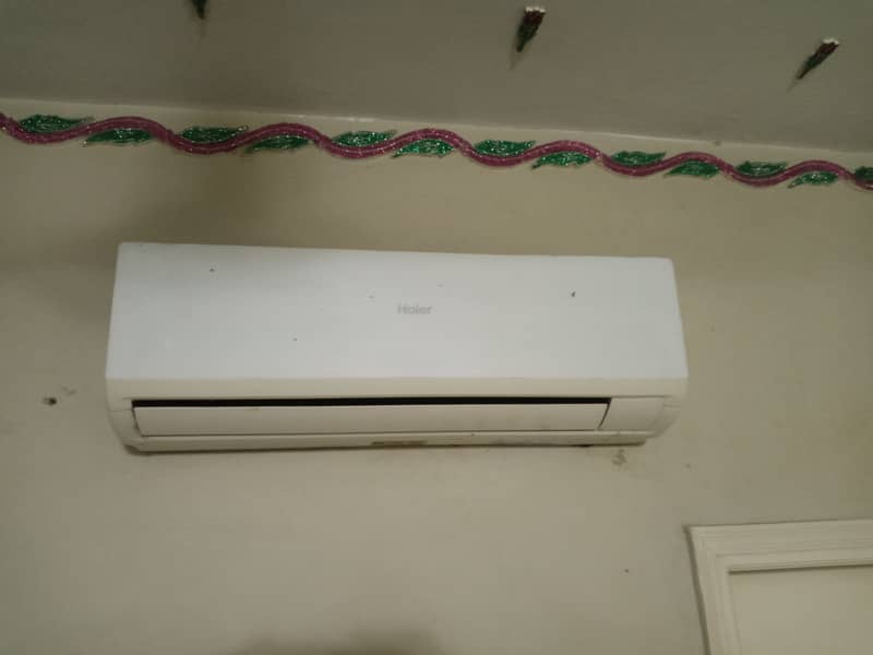 Haier 1 ton AC (non-inverter) 0