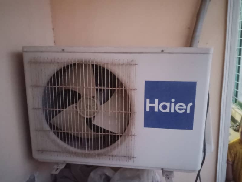 Haier 1 ton AC (non-inverter) 2