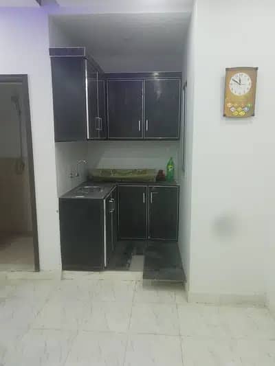 Office / studio appartment available for rent on best ideal location 0
