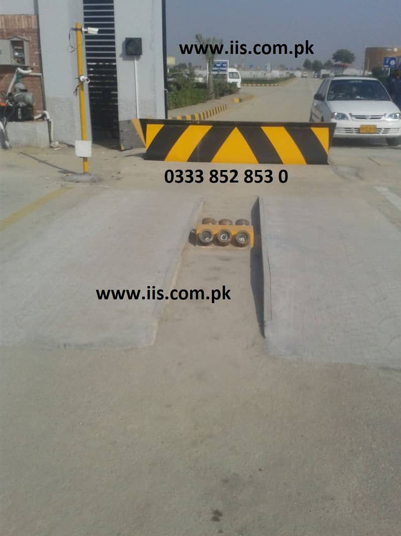 Hydraulic Road blocker in Pakistan 2