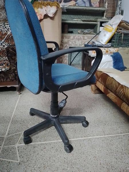 Revolving office chair 2