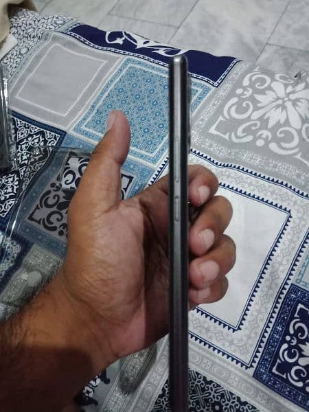 Realme 8      8+5/128 3