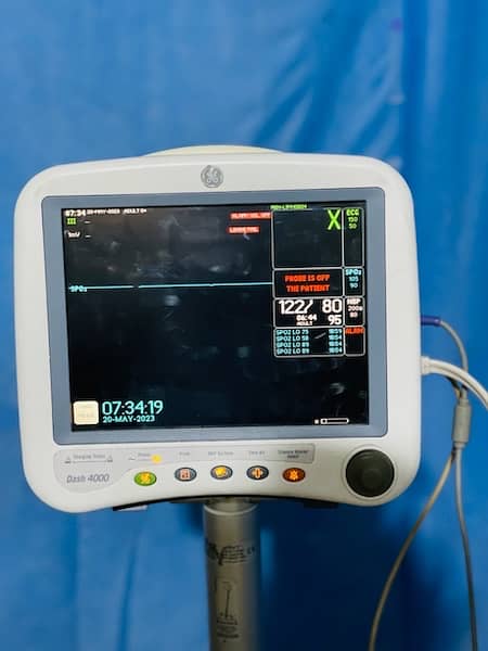 Cardiac Monitor Or ICU Monitor GE Dash 4000 3