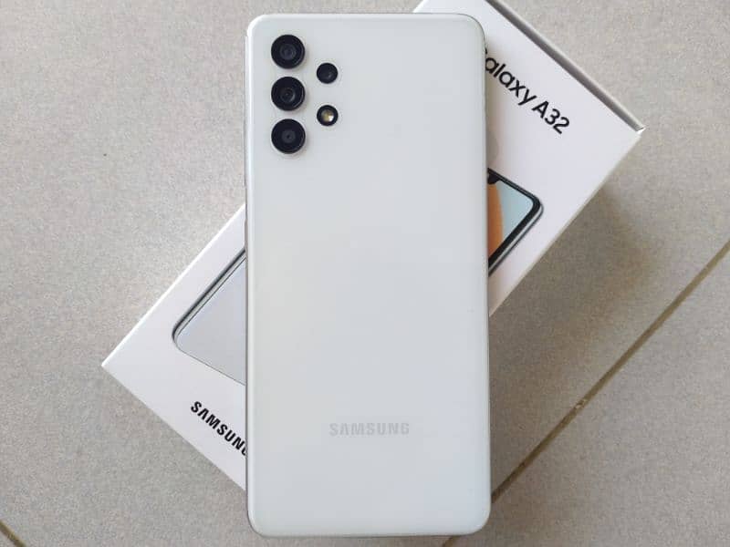 Samsung Galaxy A32 (JUST LIKE NEW) 0