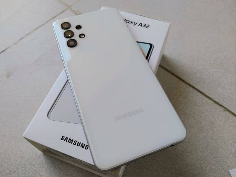 Samsung Galaxy A32 (JUST LIKE NEW) 4