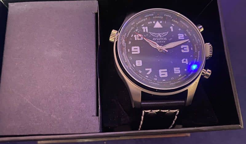 Aviator f series hot sale connected watch