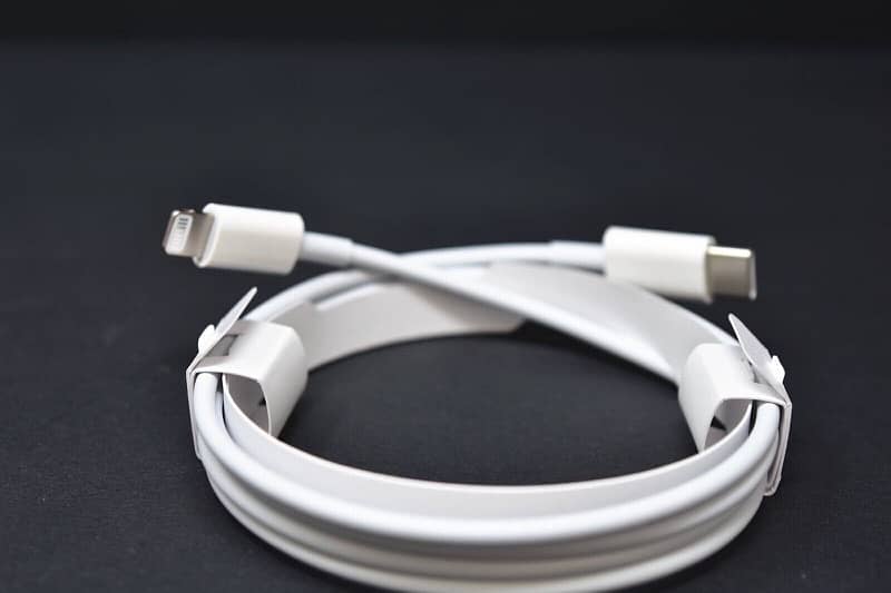 Apple iPhone iPad 100% Original Type C Lightning Data/ Charger Cable 1