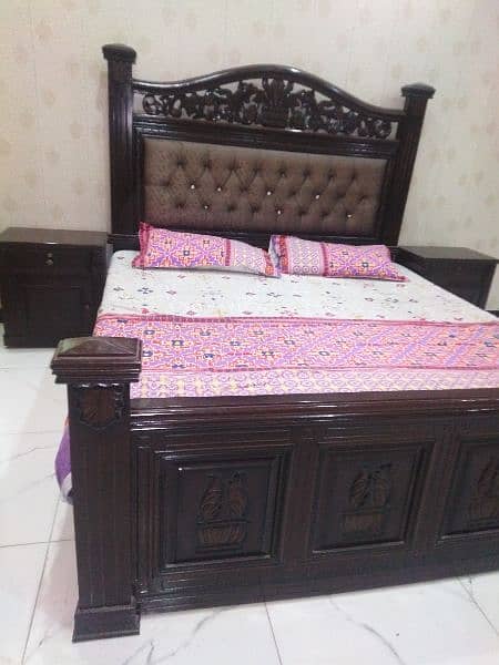 King size bed with side tables for sale 2