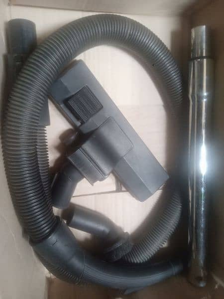 vacuum cleaner 2