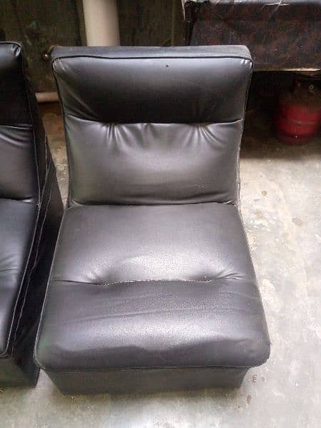 2 Sofa set new condition 3