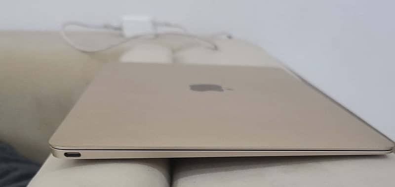 MacBook executive 3
