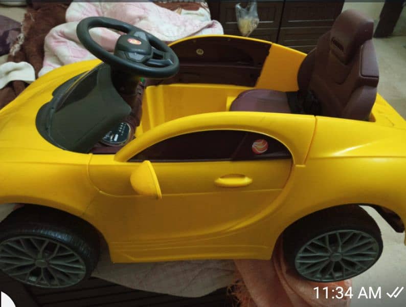 children/ Baby car like a new. 3