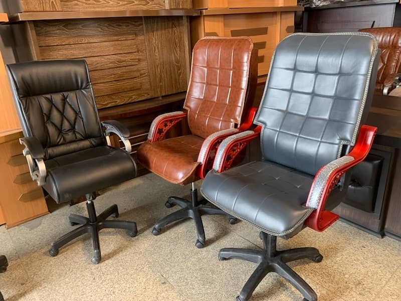 office chair in imported machine WhatsApp 0300.905. 905.2 3