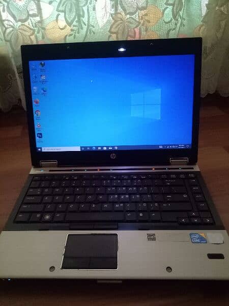 Hp laptop 10 by 10 condition 8