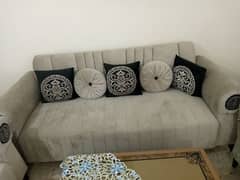 7 seater sofa with 1 front table 0