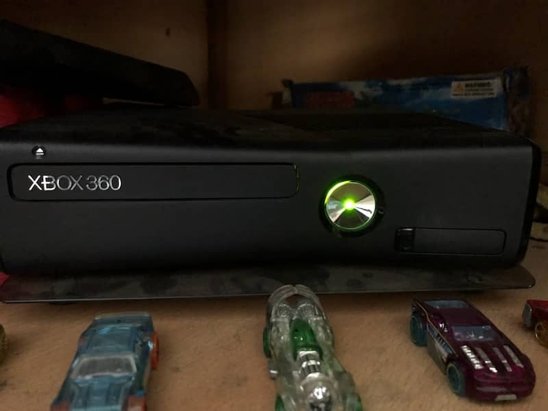 Xbox 360 Slim 2