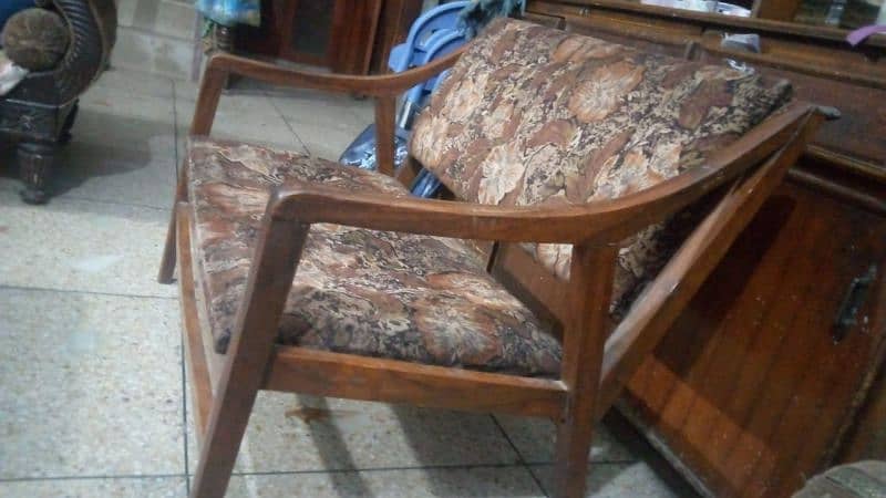 4 seter sofa set solid wood in low price 2
