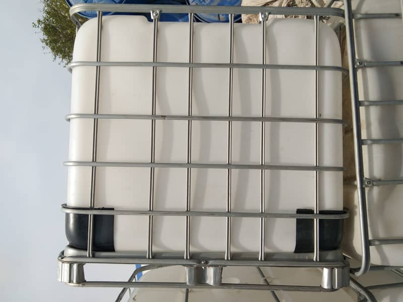 Water Tank 1000 Litter / Intermediate bulk containers (IBC) For Sale. 3