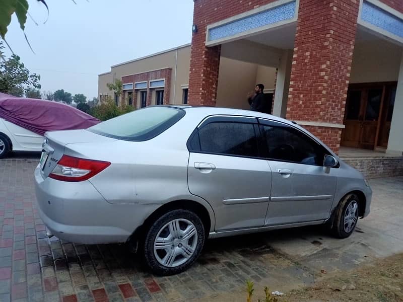 Honda City mint condition 2004 4