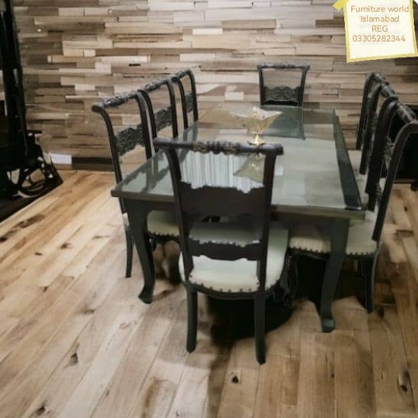 6/8 seater sold wooden dining table 6