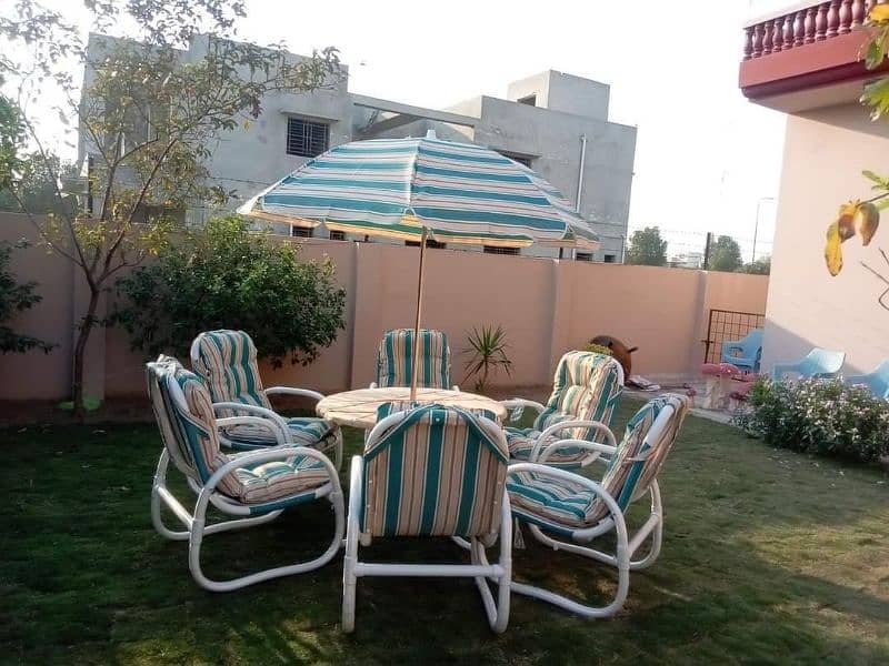outdoor Garden chairs best for lawn or swimming pool 1