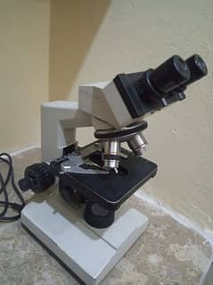 Microscope chaina good condition 0