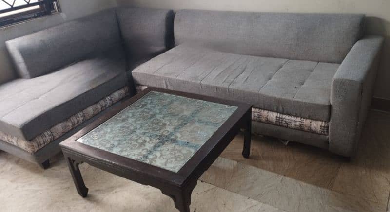 sofa set 6 seats only no table it's 25k final price. 5